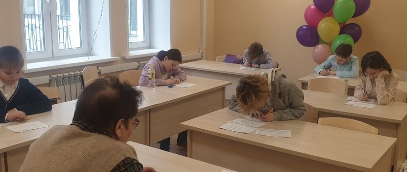 Выпускной экзамен по сольфеджио проходит в данный момент в стенах Быковской ДШИ