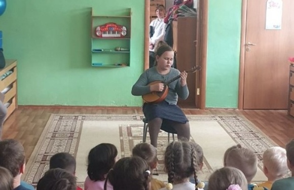 Концерт для маленьких мальчишек и девчонок