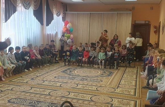 Гастроли юных волшебников - музыкантов продолжаются! Мы побывали в детском саду #49