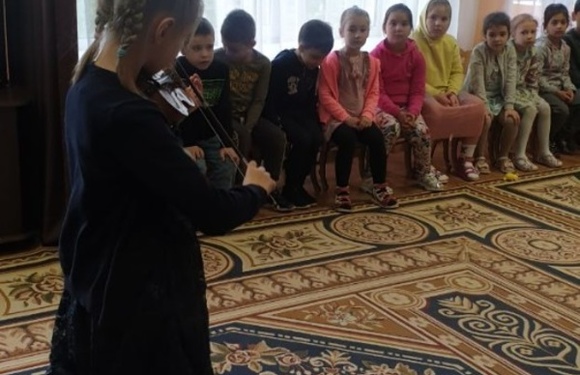 Гастроли юных волшебников - музыкантов продолжаются! Мы побывали в детском саду #49