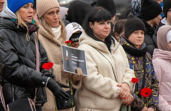 Сегодня день общенационального траура по погибшим при теракте в Подмосковье